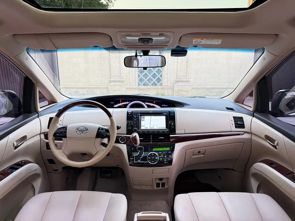 Toyota Previa — миниатюра 16