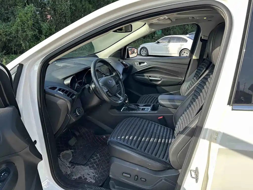 Ford Kuga — миниатюра 3