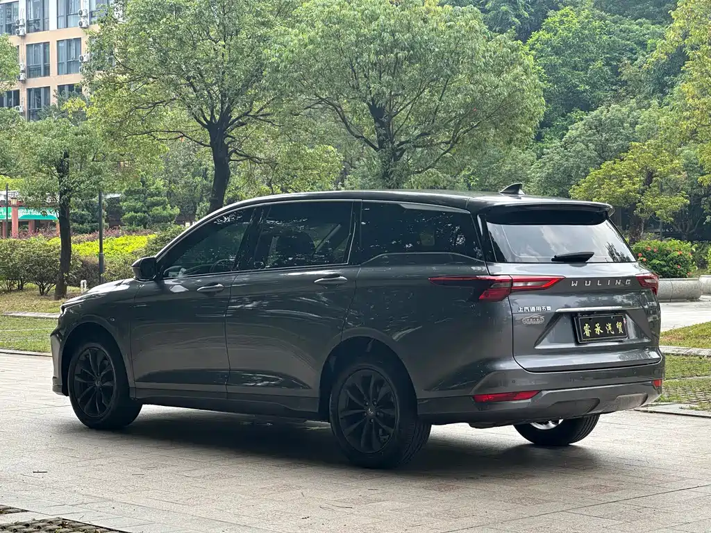 Wuling Victory — миниатюра 4