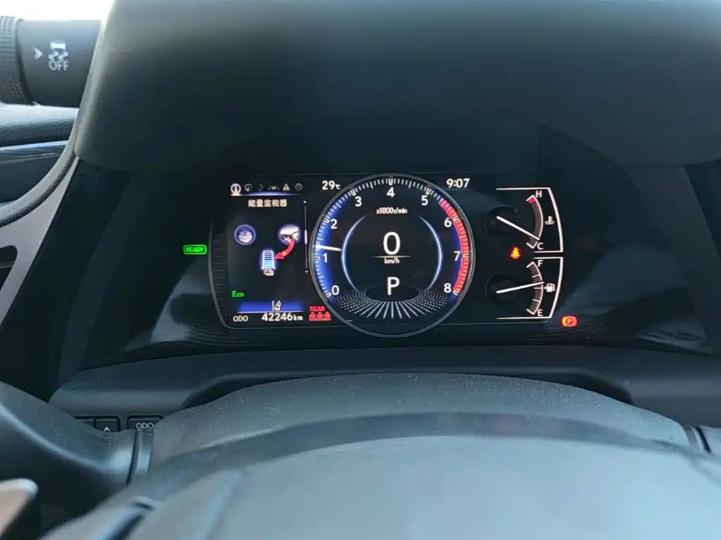 Lexus ES — миниатюра 12