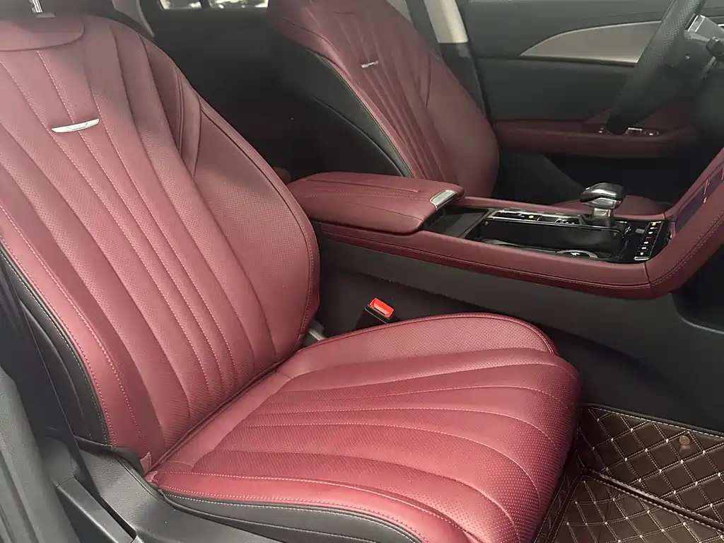 Hongqi Hongqi H5 — миниатюра 6