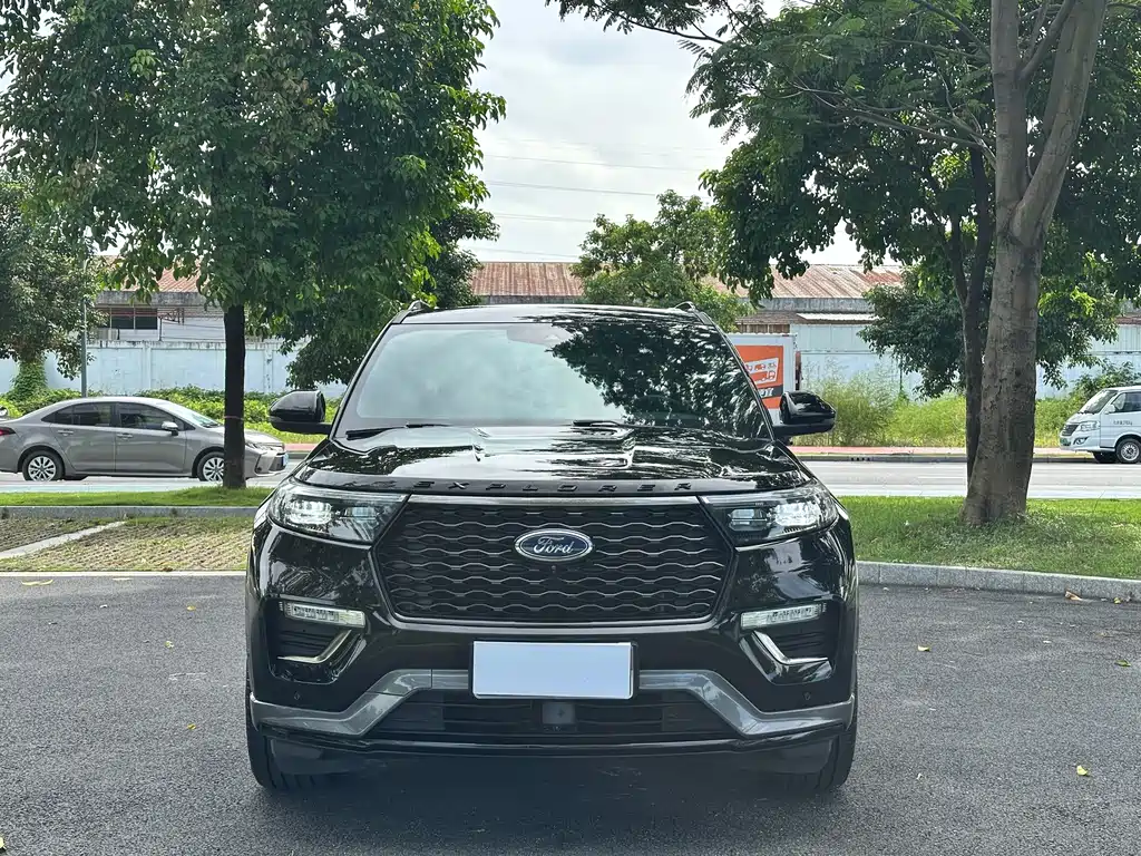 Ford Explorer — миниатюра 2