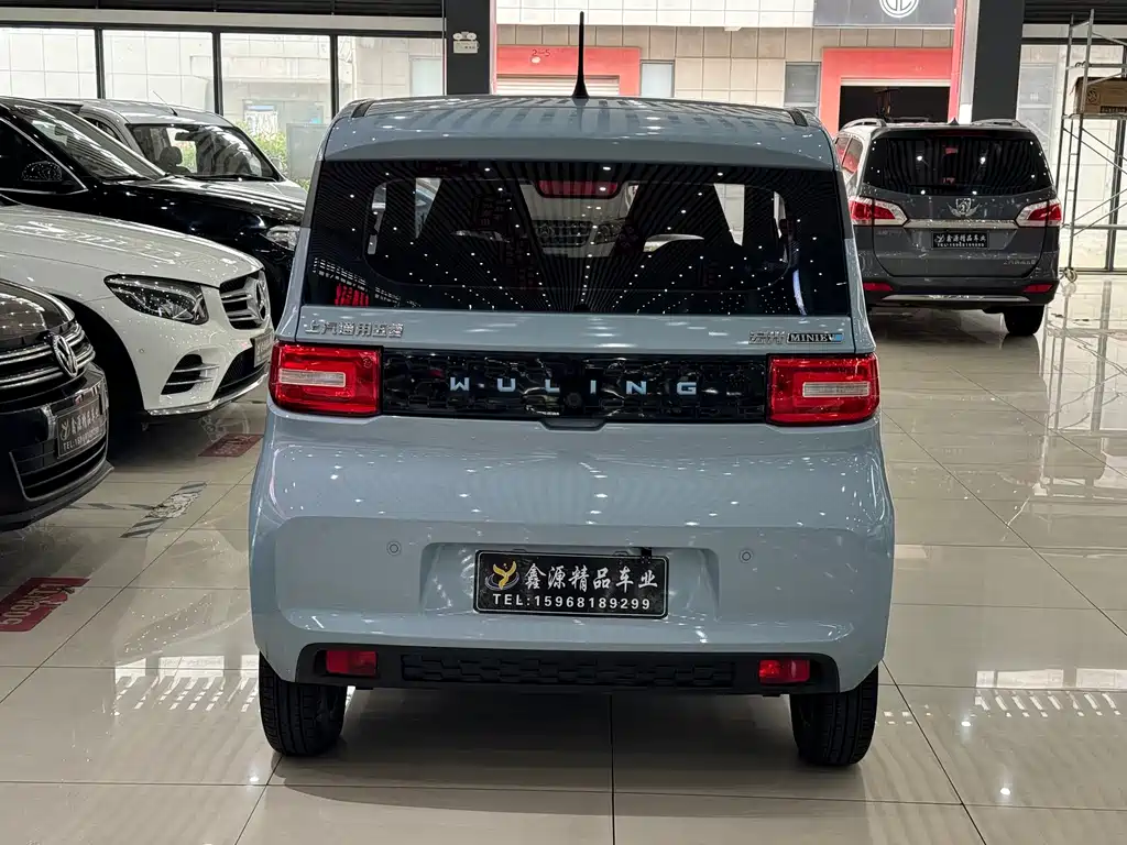 Wuling MINIEV — миниатюра 5