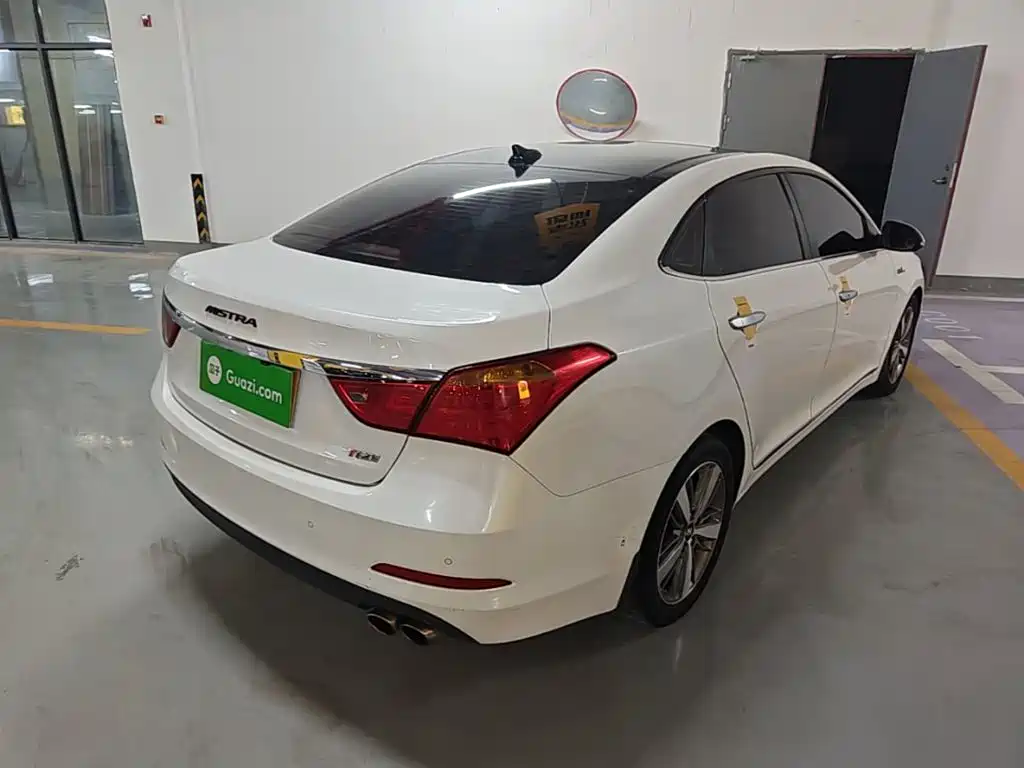 Hyundai Mistra — миниатюра 7