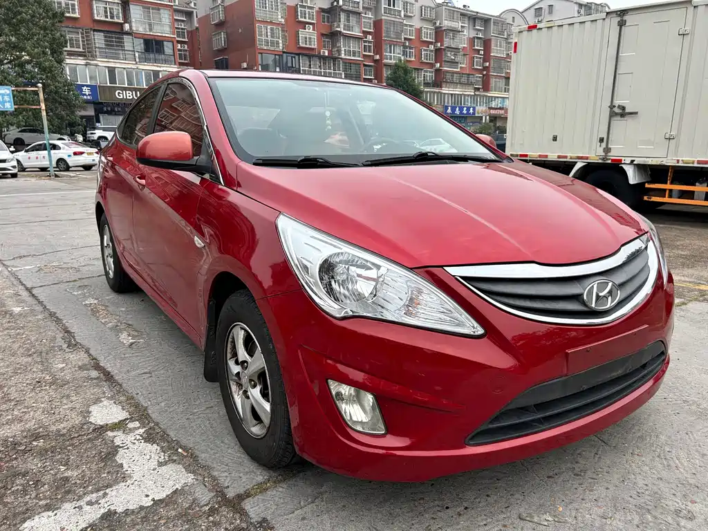 Hyundai Verna — миниатюра 3