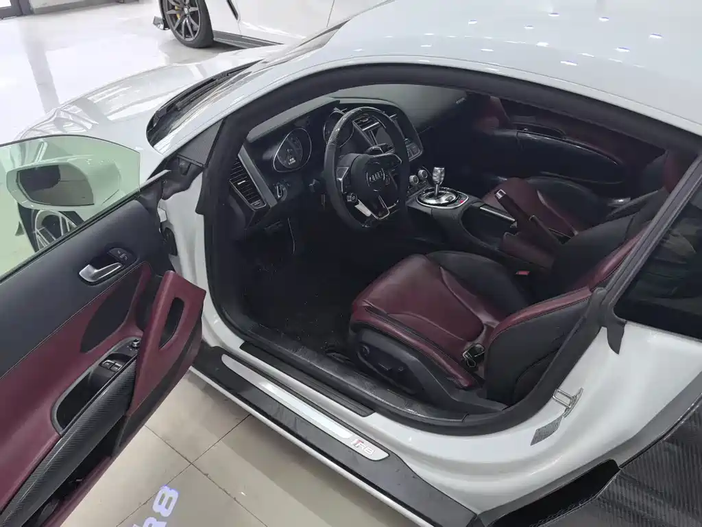 Audi R8 2014 4.2 FSI quattro