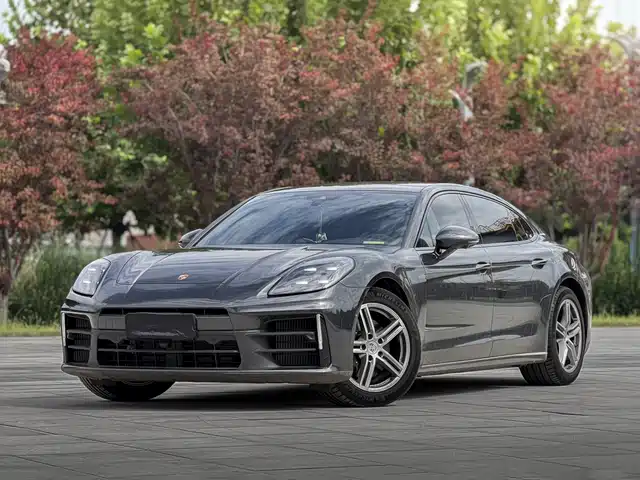 PORSCHE PANAMERA 2024