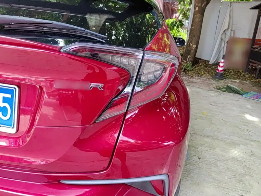 Toyota C-HR — миниатюра 8