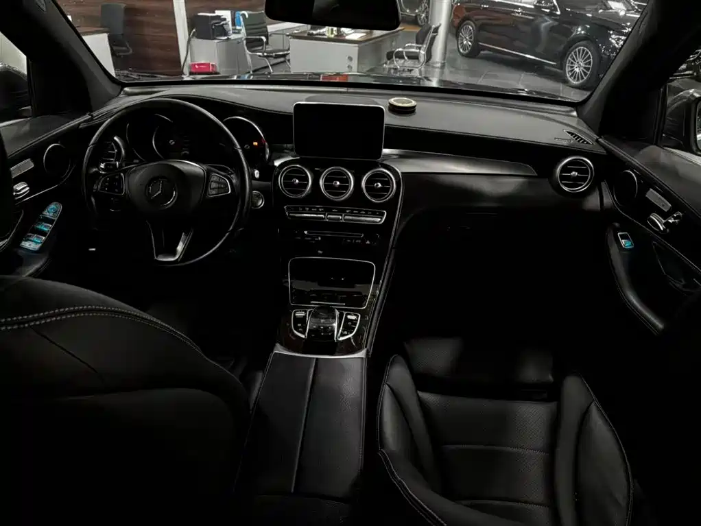 Mercedes-Benz GLC — миниатюра 17