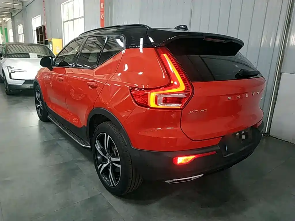 Volvo XC40 — миниатюра 5