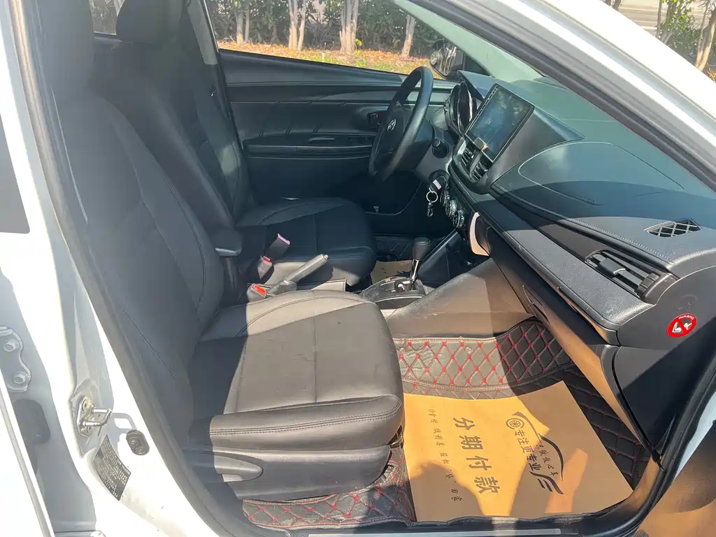 Toyota Yaris L — миниатюра 15