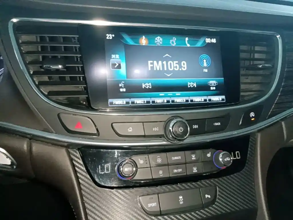 Buick LaCrosse — миниатюра 13