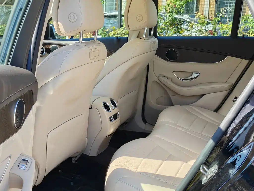 Mercedes-Benz GLC — миниатюра 14