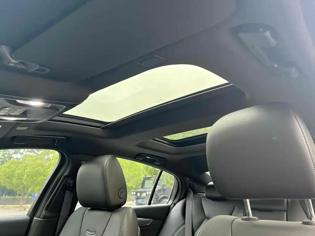 Cadillac CT5 — миниатюра 15