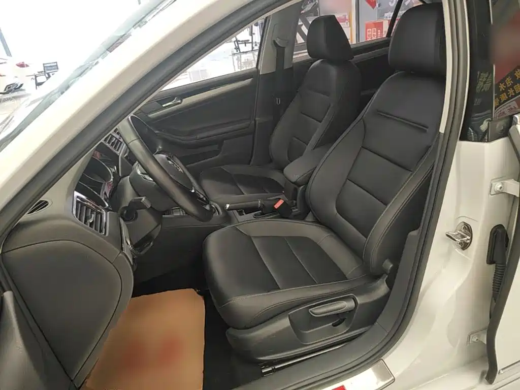 Volkswagen Sagitar — миниатюра 15