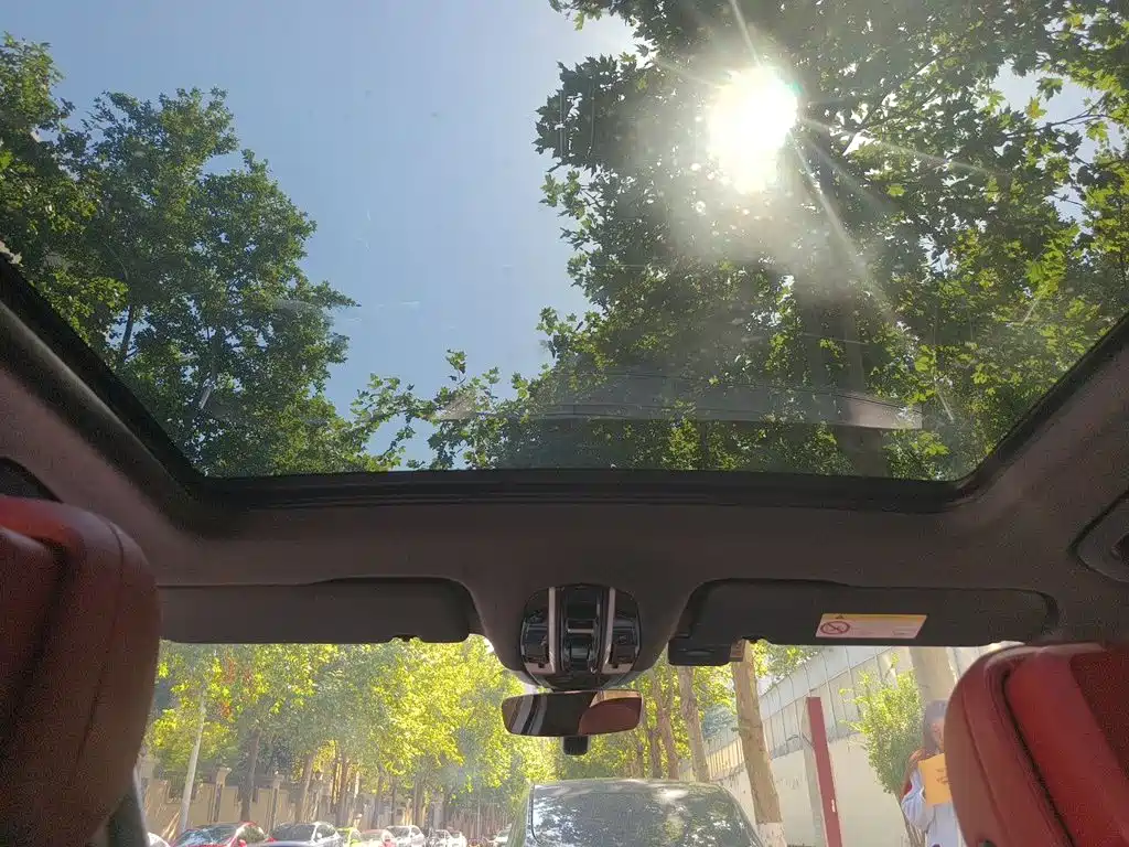 Porsche Cayenne — миниатюра 13