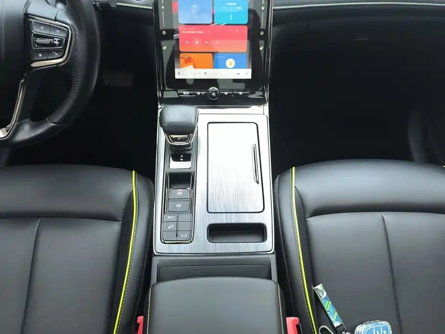 Roewe RX5 — миниатюра 16
