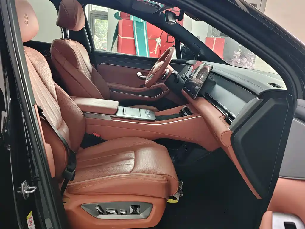 BYD Tang L — миниатюра 23