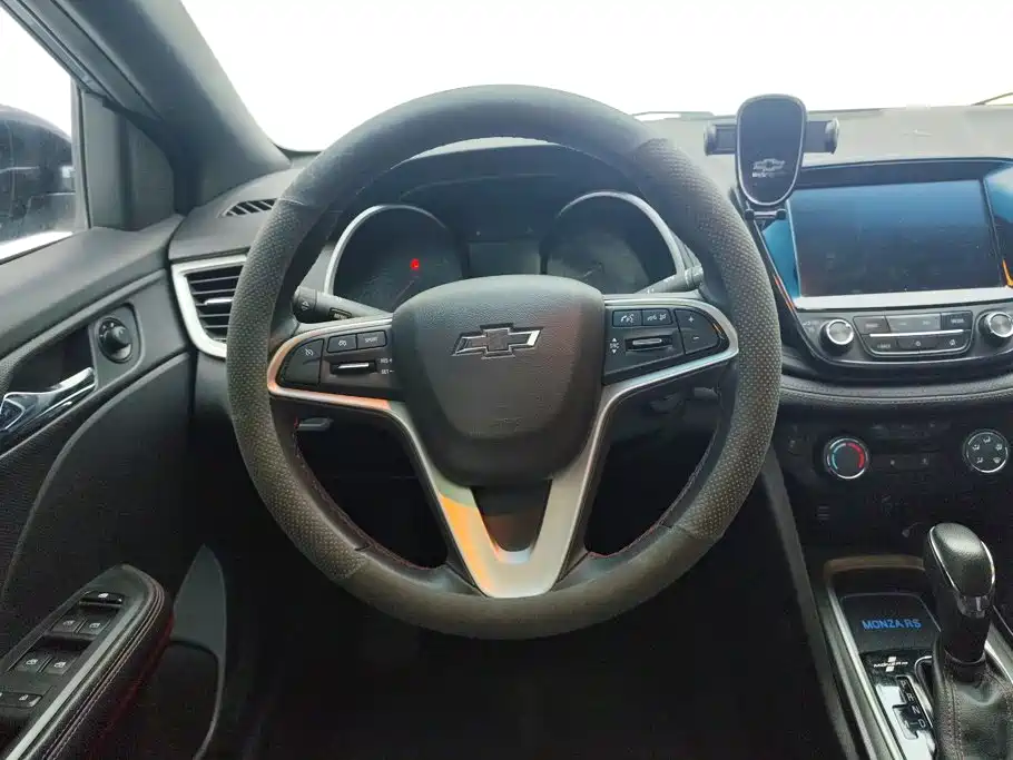 Chevrolet Monza — миниатюра 15