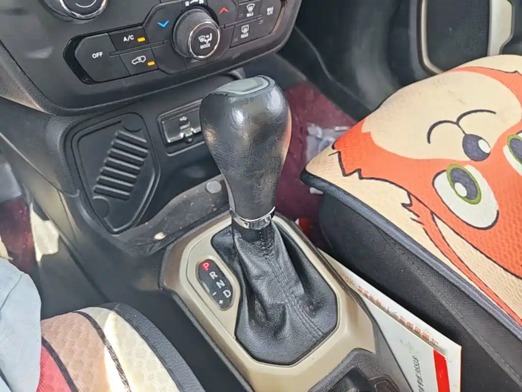 Jeep Renegade — миниатюра 14