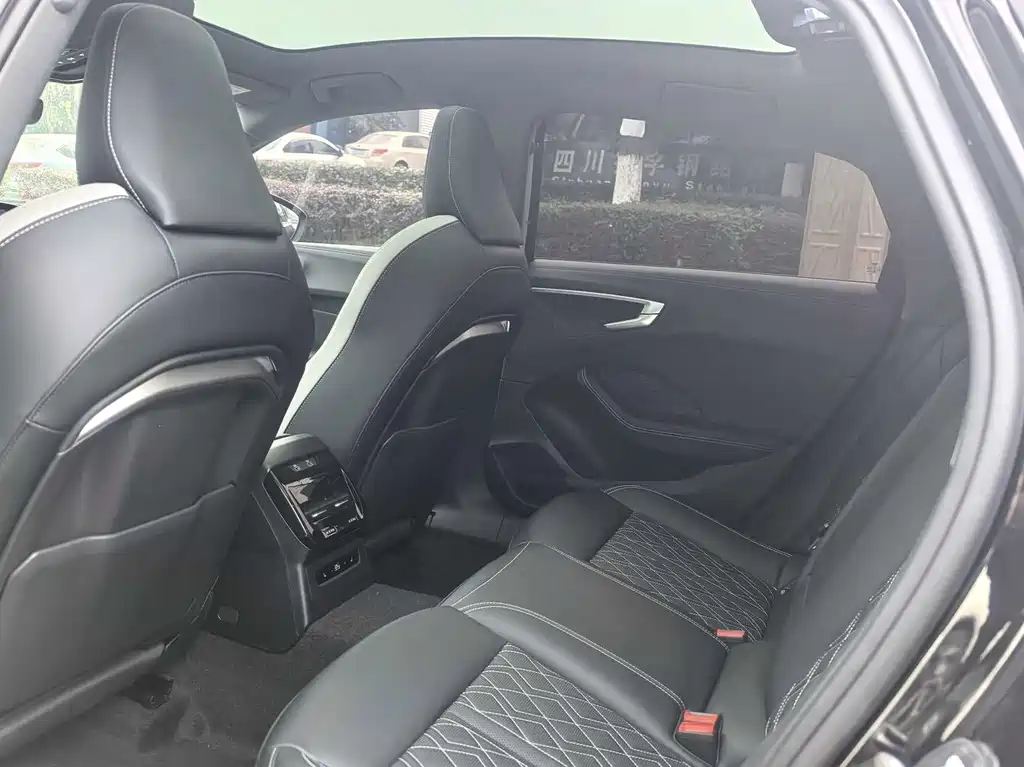 Audi A5L 2026 2.0T Sport