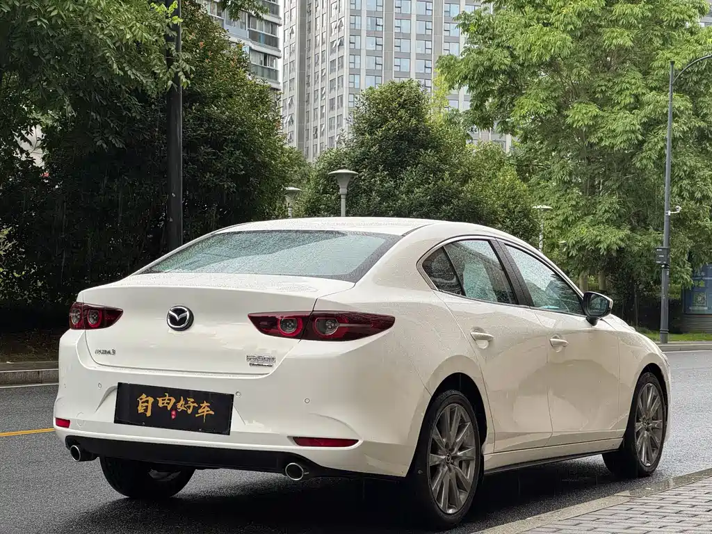 Mazda 3 Axela — миниатюра 24
