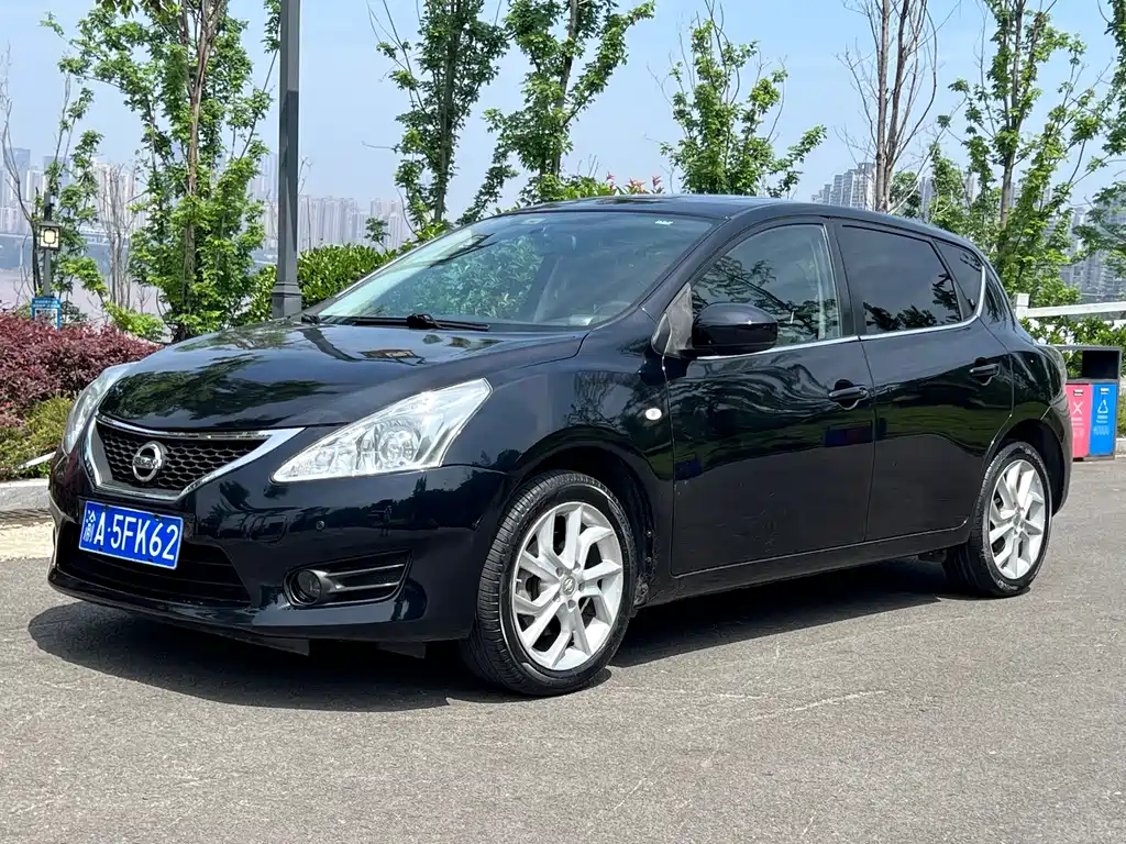 Nissan Tiida 2011