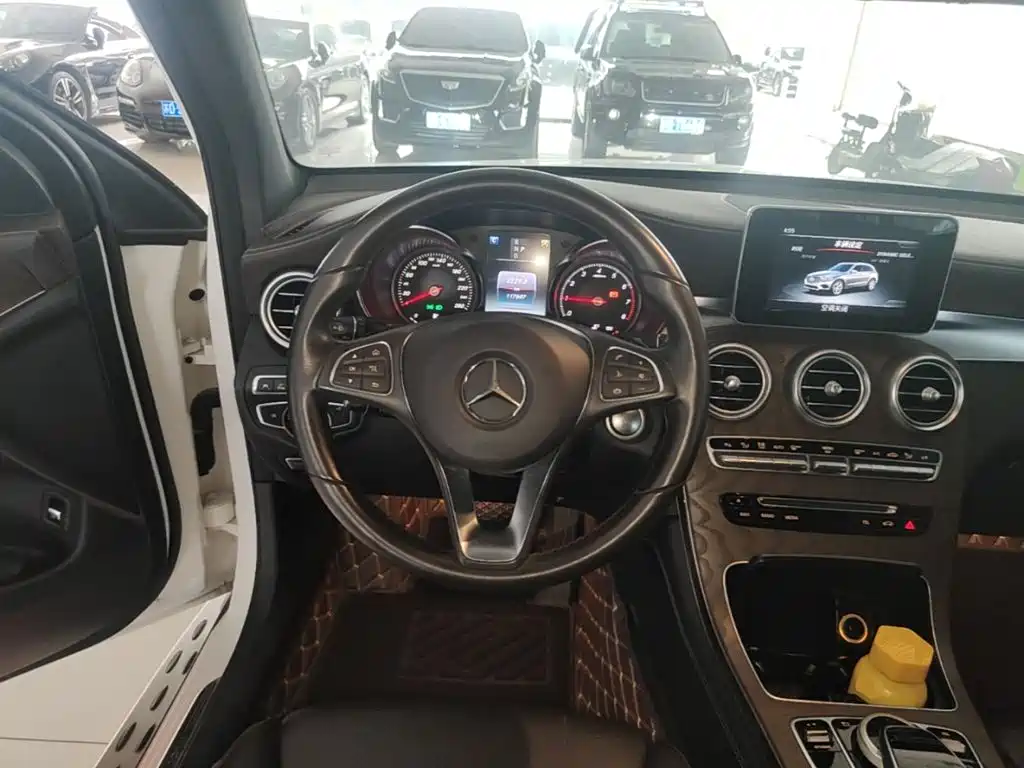 Mercedes-Benz GLC — миниатюра 11