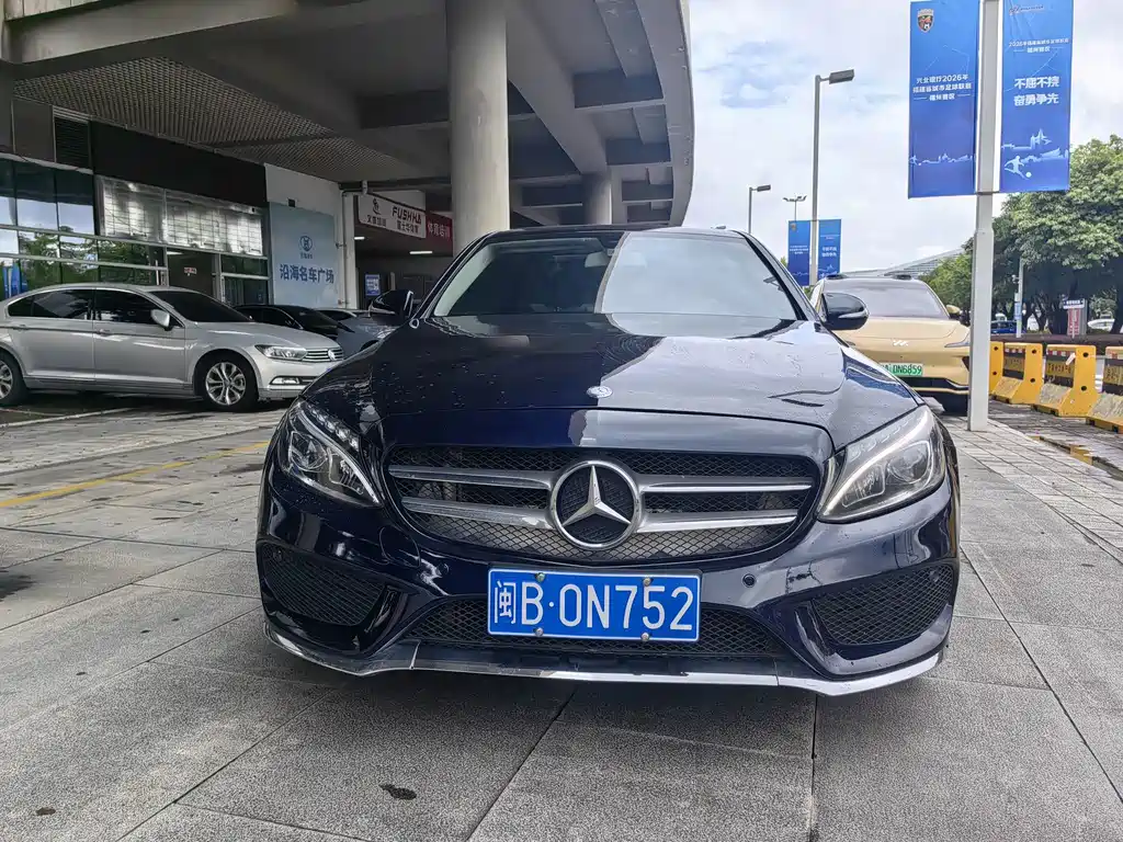 Mercedes-Benz C-Class — миниатюра 2