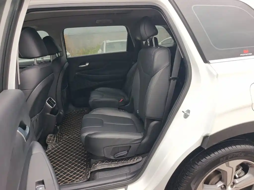 Hyundai Santa Fe — миниатюра 17