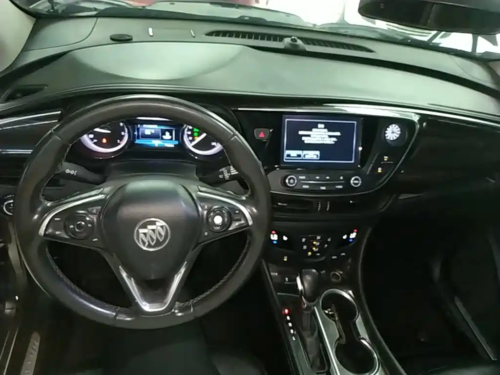 Buick Envision Plus — миниатюра 10