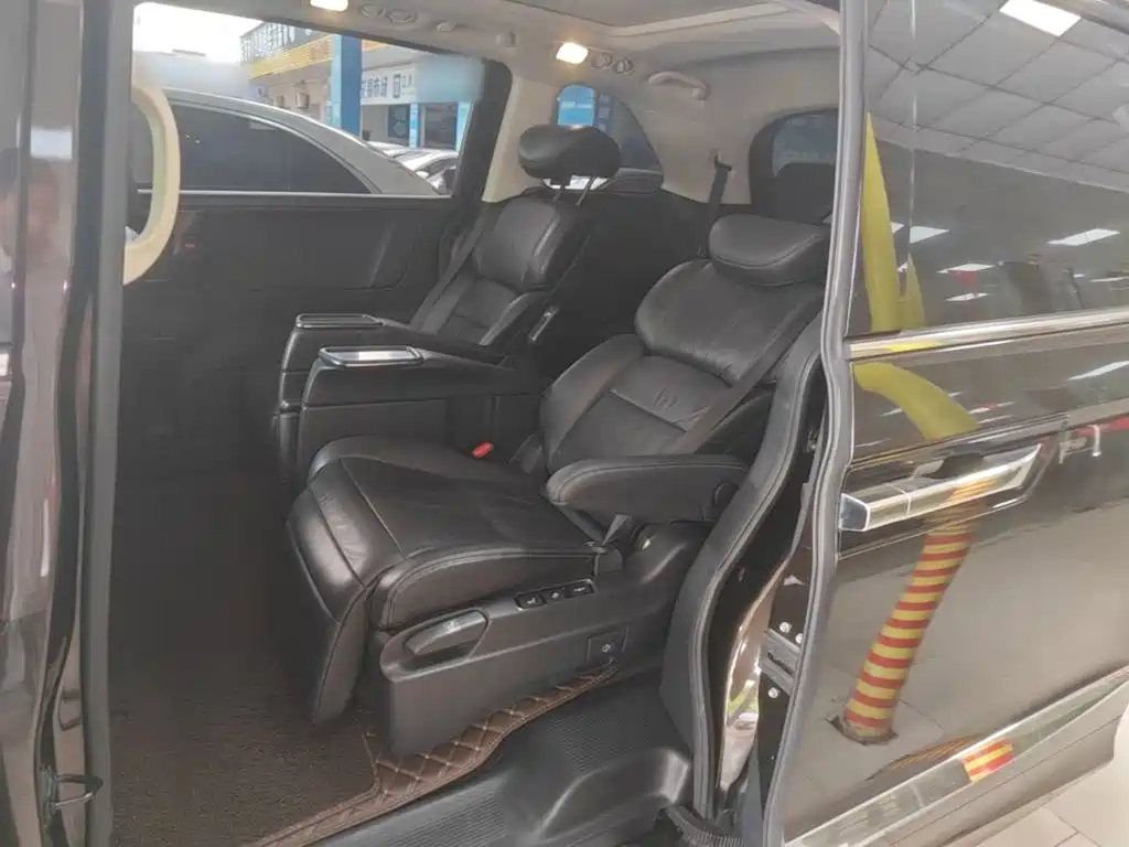 Honda Elysion — миниатюра 17