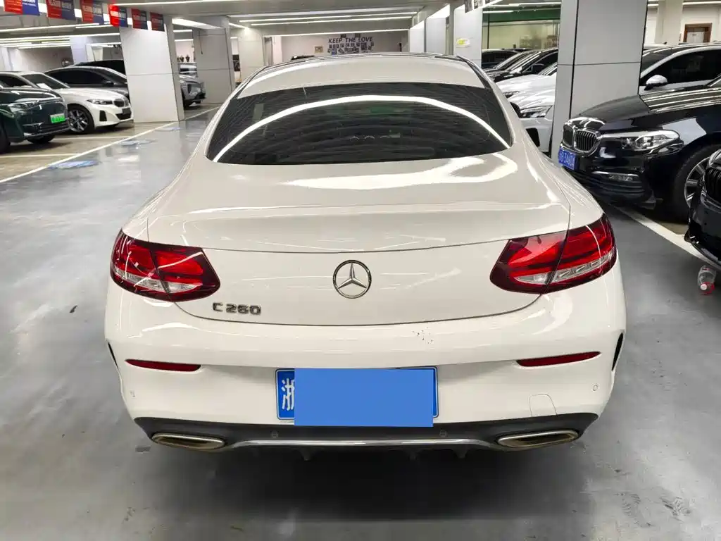 Mercedes-Benz C-Class (Import) — миниатюра 11