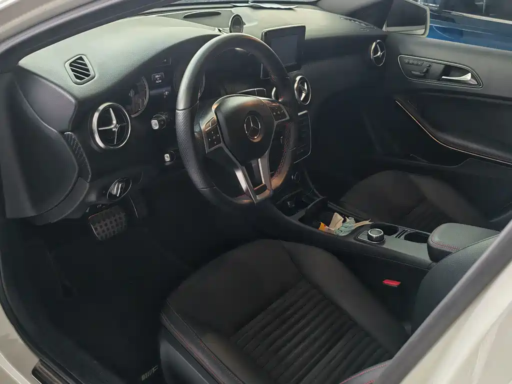 Mercedes-Benz A-Class (Import) — миниатюра 3