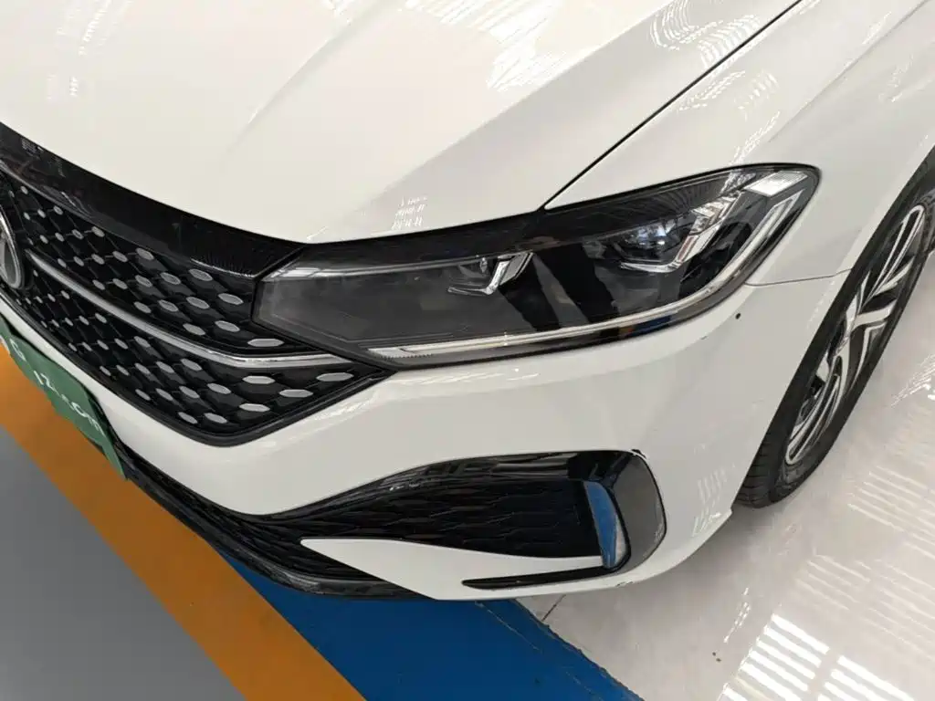 Volkswagen Lavida — миниатюра 24