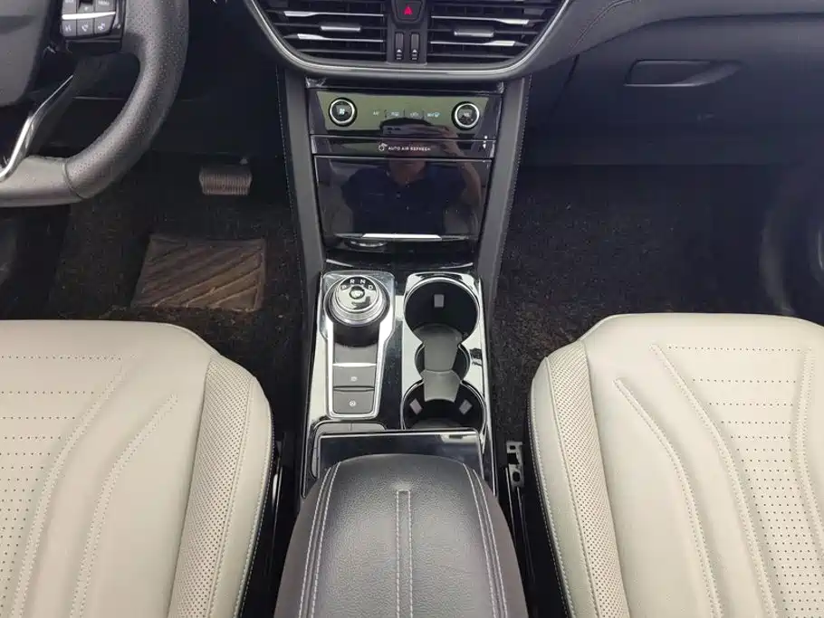 Ford Escape — миниатюра 16
