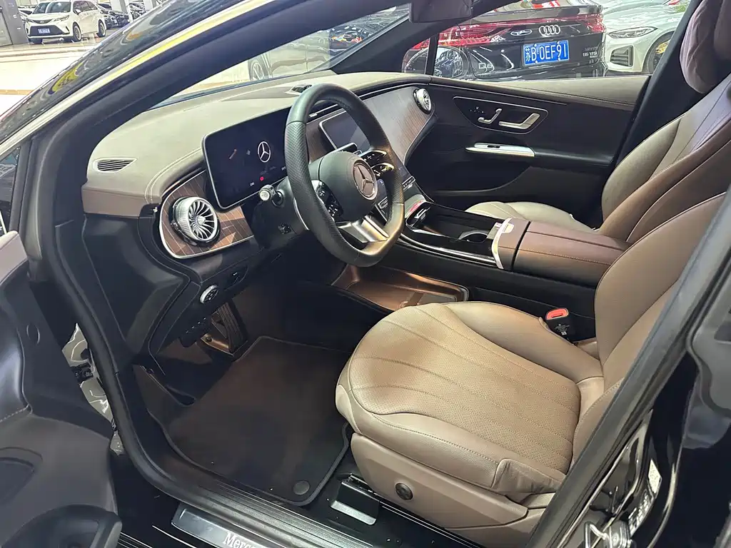 Mercedes-Benz EQE — миниатюра 4