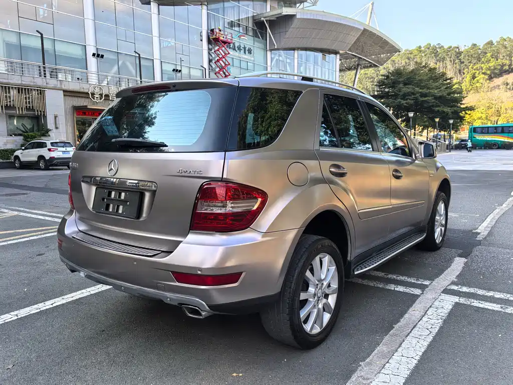 Mercedes-Benz M 2010 ML 350 4MATIC Luxury