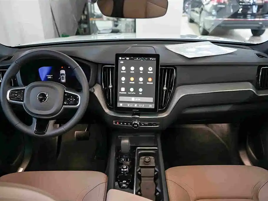 Volvo XC60 — миниатюра 7