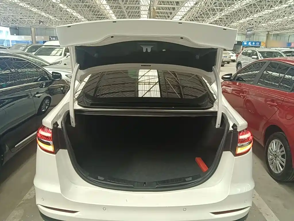 Ford Mondeo — миниатюра 19