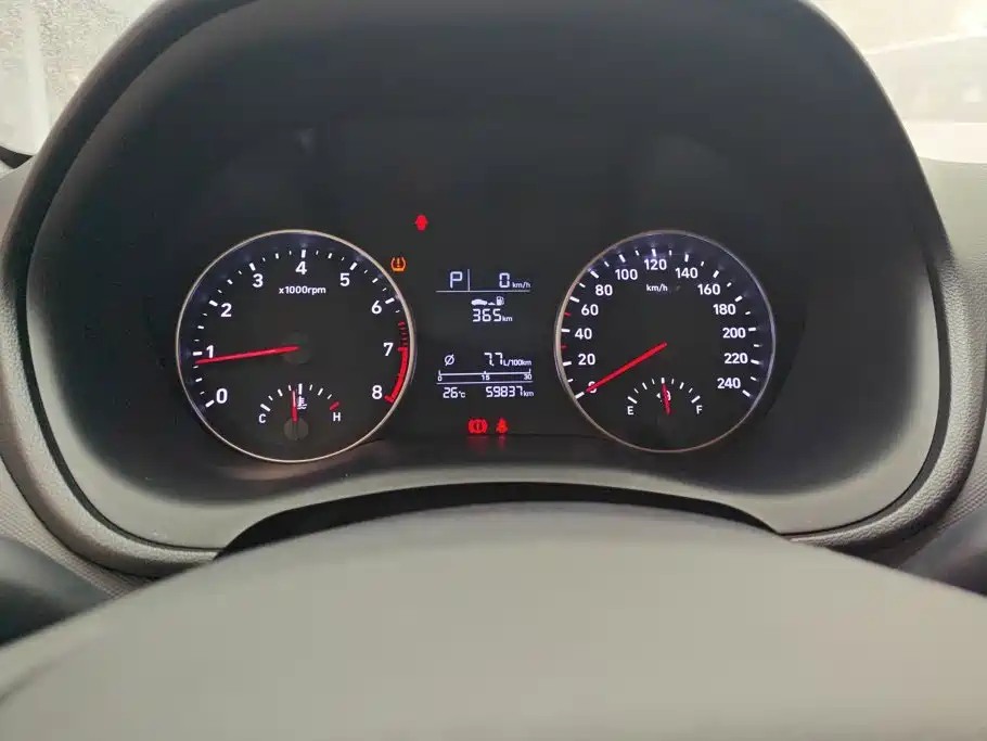 Hyundai Elantra — миниатюра 14