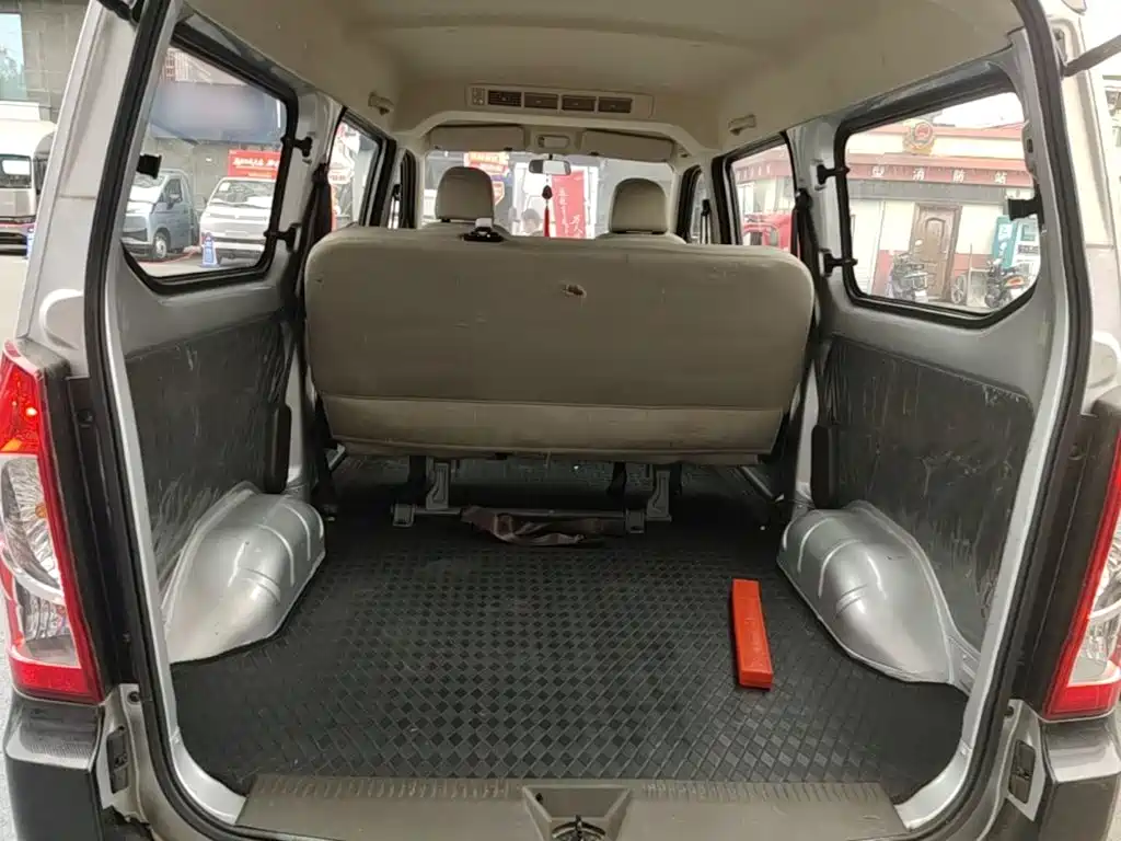 Wuling Rongguang S — миниатюра 19