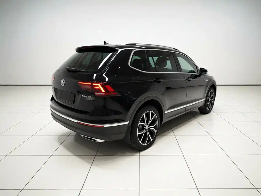 Volkswagen Tiguan L — миниатюра 6