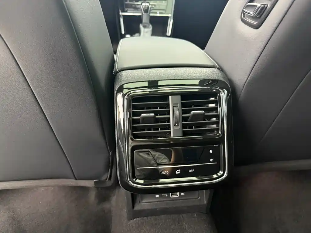 Volkswagen Passat — миниатюра 14