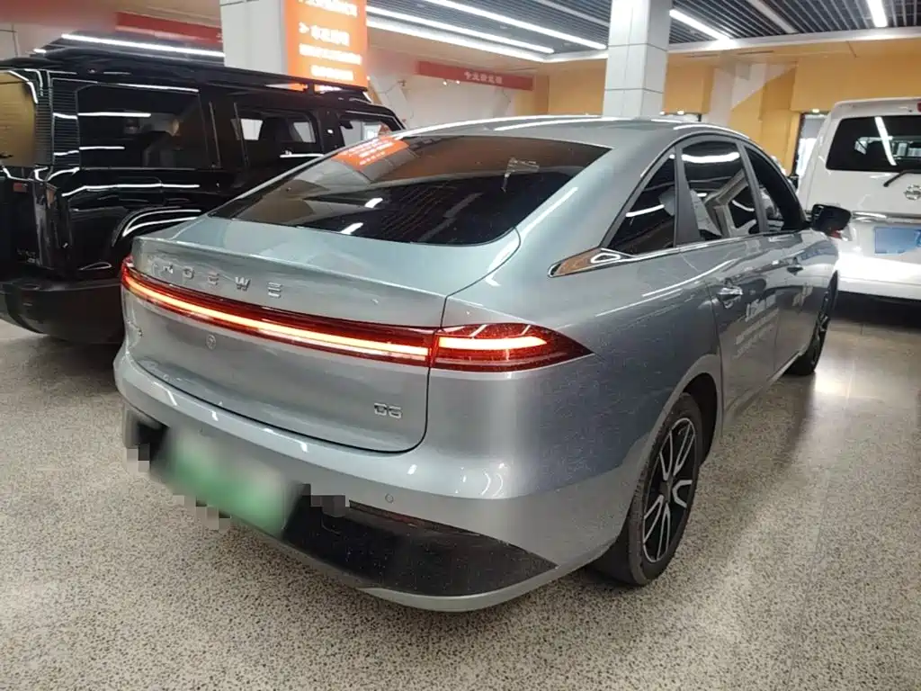 Roewe Young Wai D6 — миниатюра 7