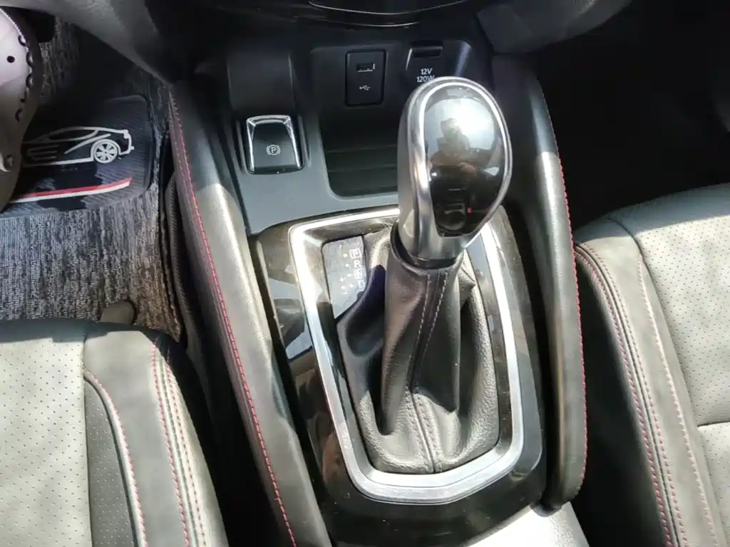 Nissan Qashqai — миниатюра 14