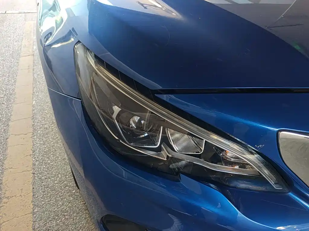 Peugeot 408 — миниатюра 11