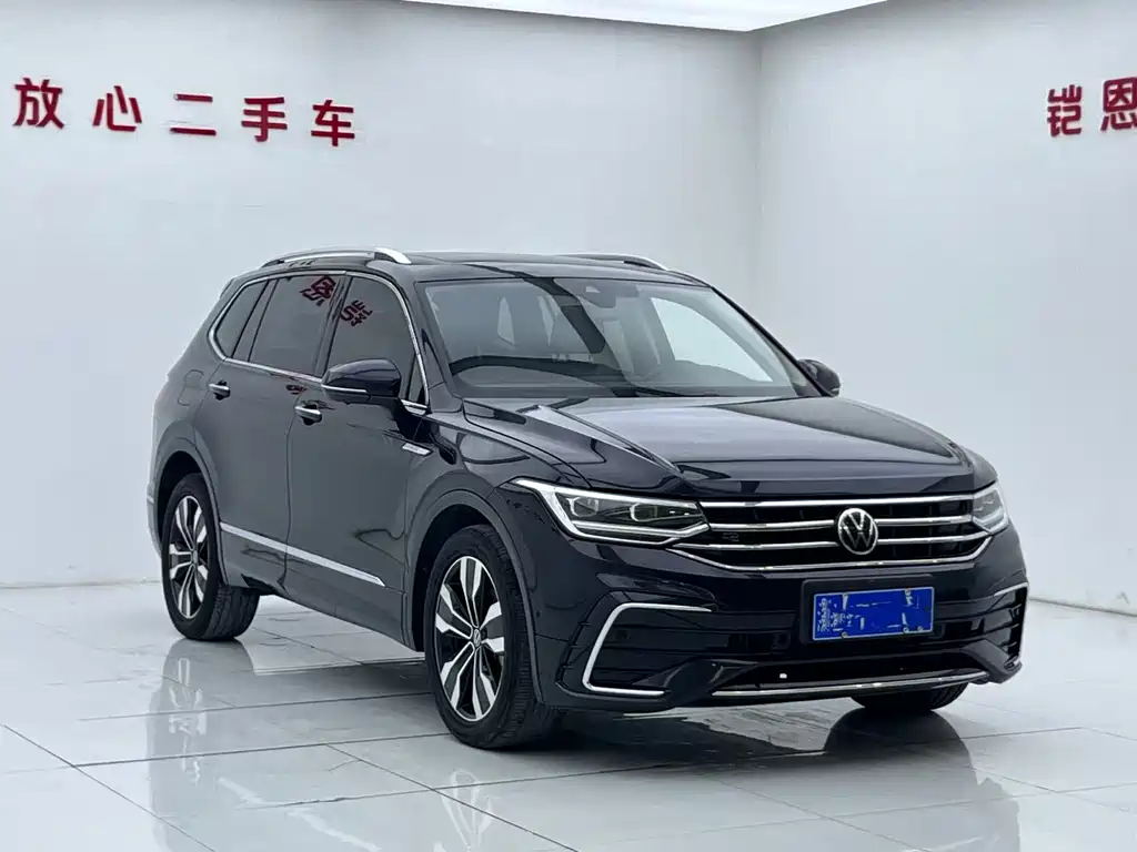 Volkswagen Tiguan L L 2023 330TSI AT R-Line