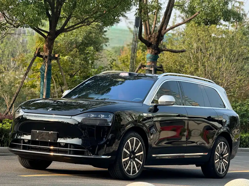 AITO ASK THE WORLD M9