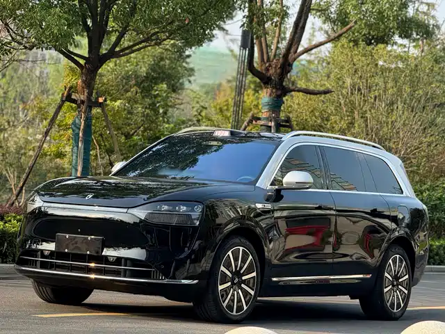 AITO ASK THE WORLD M9 2025